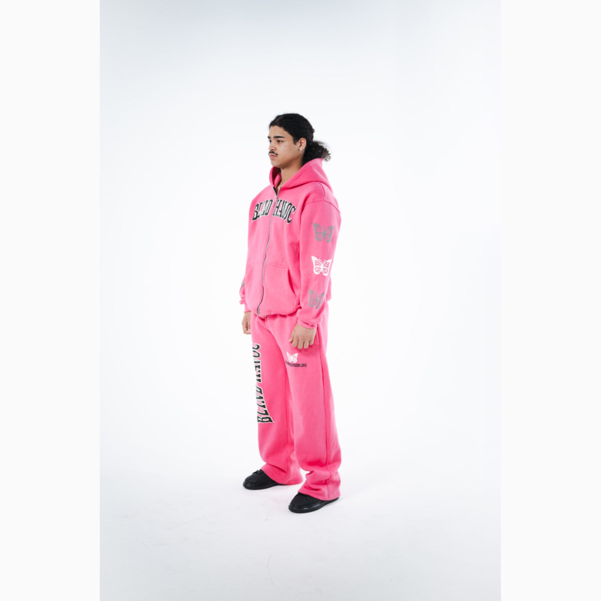 The World Needs Love Zip-up [Pink]