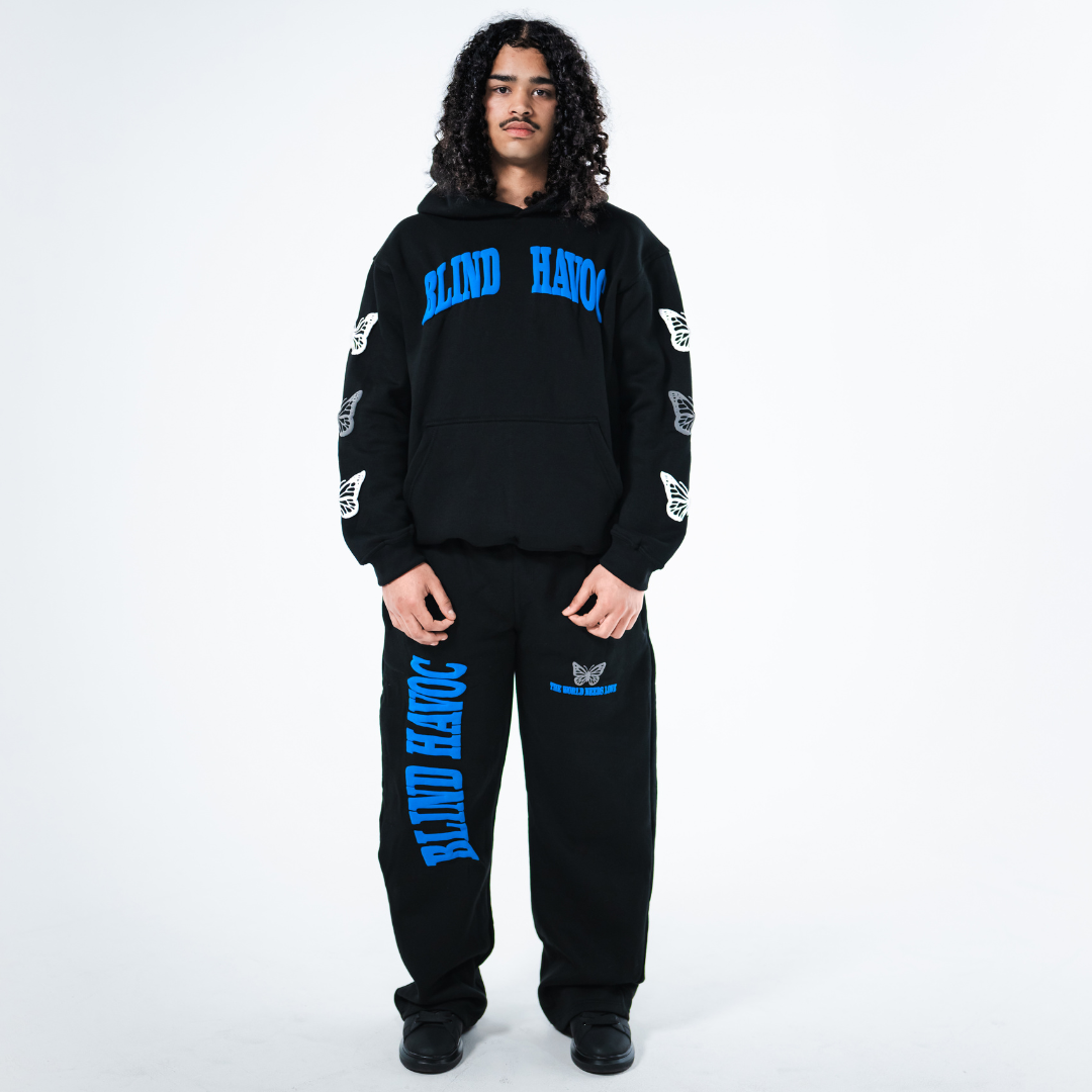 The World Needs Love Set [Black]